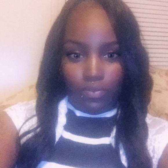 laurahall809